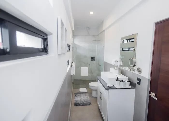 Apartment New 2br Walk To Marina & Downtown Cabo San Lucas