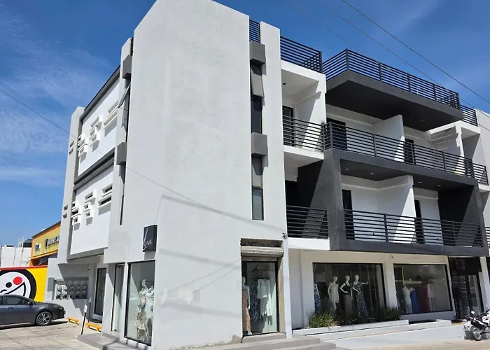 Apartment New 2br Walk To Marina & Downtown *