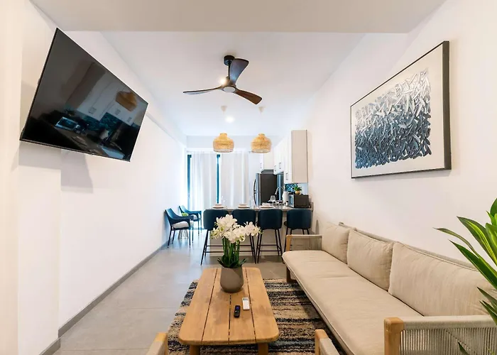 New 2br Walk To Marina & Downtown