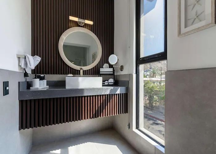 Apartment New 2br Walk To Marina & Downtown Cabo San Lucas