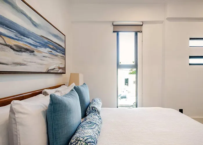 New 2br Walk To Marina & Downtown Apartment *