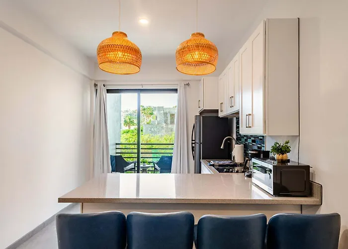 Apartment New 2br Walk To Marina & Downtown