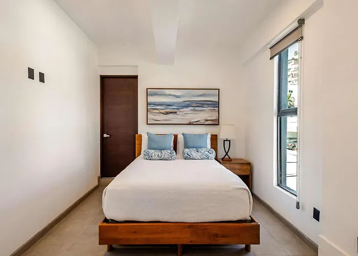 New 2br Walk To Marina & Downtown