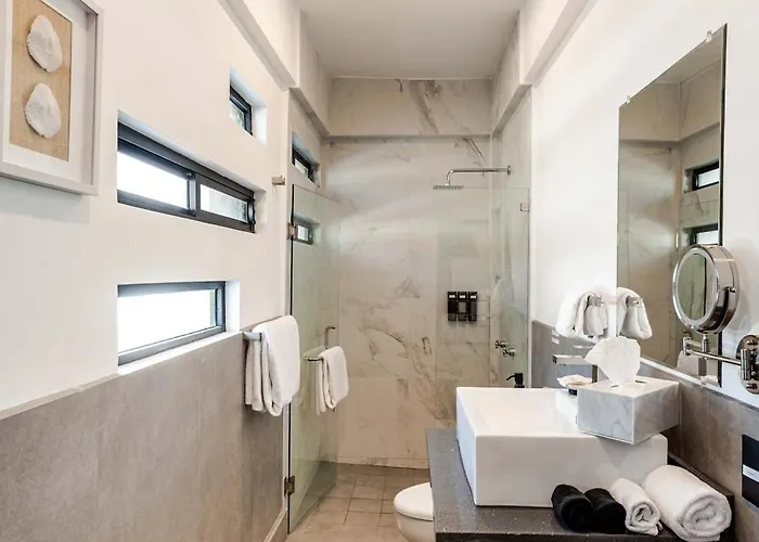 New 2br Walk To Marina & Downtown