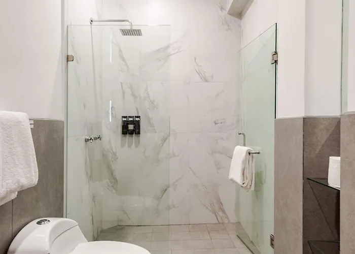 New 2br Walk To Marina & Downtown Apartment Cabo San Lucas